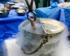 Ngâm xương trong ni-tơ lạnh, cứu đôi chân chiến sĩ trẻ bị ung thư