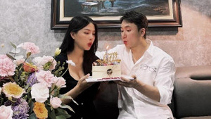 Bà xã Phan Mạnh Quỳnh tiết lộ: 'Chồng đi chợ nấu ăn, tiền đi làm đưa vợ giữ'