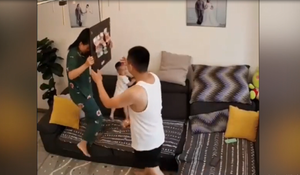 Chồng chạy thục mạng khi vợ phát hiện quỹ đen