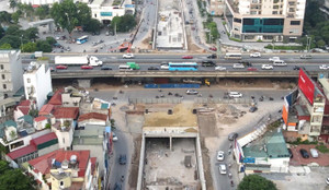 Video: Hầm chui Lê Văn Lương, Hà Nội trước ngày thông xe