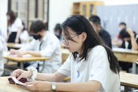 Tuyển sinh đại học 2022: Thủ tục làm khó thí sinh?