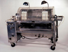 Máy chạy thận đầu tiên trên thế giới ra đời thế nào?