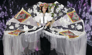 Những thiết kế lạ trong đêm thi trang phục dân tộc tại Miss Grand Vietnam 2022