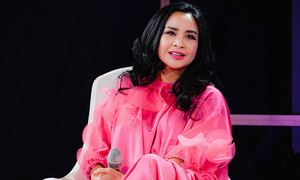 Diva Thanh Lam: 'Tình yêu với tôi bây giờ là cho đi tất cả những gì mình có'