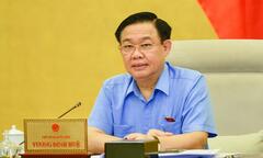 Có những văn bản ban hành gây ách tắc mà 'chúng ta ứng xử nhẹ như lông hồng'