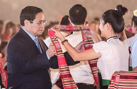 Thủ tướng dự Lễ đón Bằng của UNESCO ghi danh Nghệ thuật Xòe Thái