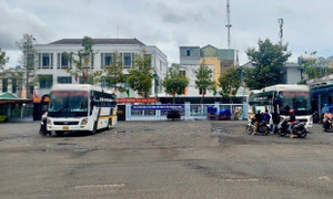 Xe khách hoạt động sai quy định, Thanh tra Giao thông An Giang kêu khó xử lý