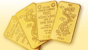 Giá vàng hôm nay 26/9: Chạm đáy thấp nhất hơn 2 năm