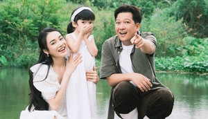 Vợ chồng Trường Giang - Nhã Phương công khai hình ảnh con gái đáng yêu