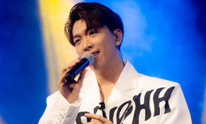 Ca sĩ Tăng Phúc: 'Tôi chấp nhận bị khán giả chê để trưởng thành'