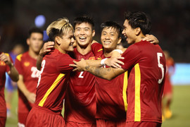 Trực tiếp bóng đá Việt Nam 3-0 Ấn Độ: Văn Quyết lập công