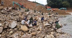 Siêu bão Noru khiến đường vào thuỷ điện Rào Trăng có nguy cơ sạt lở 
