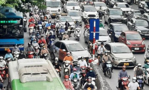 Hà Nội đồng ý phân làn đường Nguyễn Trãi đến 31/12 và xử lý xe vi phạm