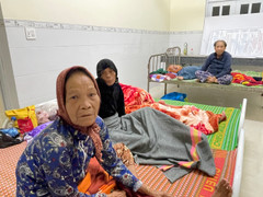 Bình Định: Vào trạm tránh bão Noru nghe các cụ kể chuyện bỏ nhà 'chạy bão'