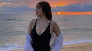 Bạn gái của Hoàng Đức diện bikini khoe dáng nóng bỏng ở bờ biển Phú Quốc