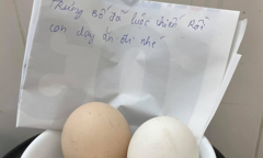 Rưng rưng trước những lời nhắn tay đơn giản nhưng ngập yêu thương của bố mẹ