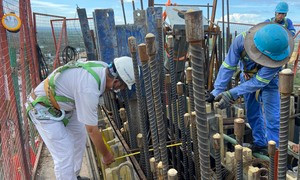 Sập sàn công tác tại dự án cầu Mỹ Thuận 2, một công nhân rơi xuống sông mất tích