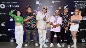 Đội Blacka xuất hiện 'cool ngầu' trước giờ lên sóng Liveshow 'Ngôi sao 30s'