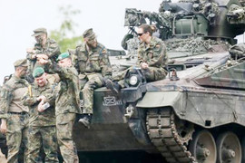 Ukraine xin gia nhập nhanh NATO, Ngoại trưởng Đức Annalena Baerbock lên tiếng 