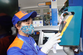 Ngày mai, giá xăng có thể giảm về sát 20.000 đồng/lít