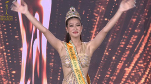 Đoàn Thiên Ân đăng quang Miss Grand Vietnam - Hoa hậu Hòa bình Việt Nam 2022