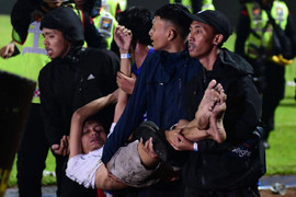 Bạo loạn Indonesia là thảm kịch tồi tệ thứ hai lịch sử bóng đá