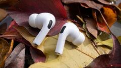 AirPods Pro 1 bỗng dưng sở hữu tính năng 'ăn tiền' nhất trên thế hệ 2