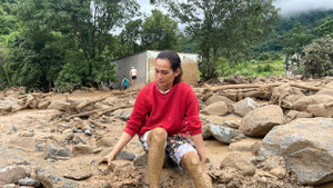 Lũ quét kinh hoàng tại Kỳ Sơn: 'Mất sạch rồi, lấy gì sống đây?'