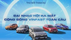 Cộng đồng yêu xe hào hứng 'khoe' vé đại nhạc hội VinFast