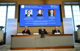 Ba nhà khoa học Pháp, Mỹ và Áo đạt giải Nobel Vật lý 2022