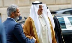 OPEC+ cắt giảm mạnh sản lượng dầu bất chấp áp lực từ Mỹ