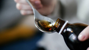 Nhiều trẻ em tử vong vì siro ho Ấn Độ, WHO ra cảnh báo khẩn