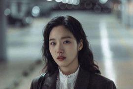 Nhà sản xuất 'Little Women' xin lỗi sau khi phim bị Netflix gỡ bỏ