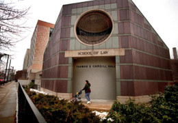 Đại học Mỹ gửi nhầm thư thông báo trúng tuyển cho hơn 200 người