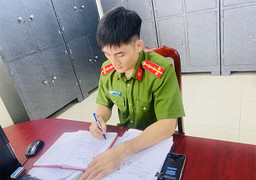 Chuyện về sỹ quan công an 'khắc tinh của giới buôn lậu vàng'