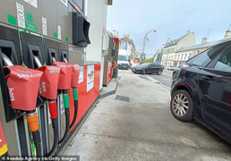 Giá LNG của Mỹ 'trên trời', châu Âu hụt hơi trước bài toán năng lượng