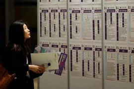 Nhiều người Hàn Quốc phá sản ở tuổi 20