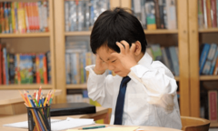 Lý do gì khiến nhiều phụ huynh cho con đi học thêm?