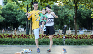 Chuyện tình đẹp như cổ tích của cặp vợ chồng mất 1 chân