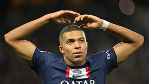 Mbappe là mầm mống tai họa của PSG