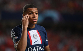 Video kết quả Cúp C1: Messi vắng mặt, PSG chia điểm với Benfica