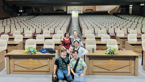 NSND Hồng Vân vui mừng chuẩn bị 'dọn nhà mới' cho sân khấu kịch