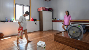 Biến biệt thự bỏ hoang thành phòng trọ giá rẻ ở Hà Nội