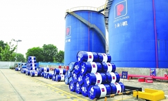 Nhập khẩu xăng dầu tăng 22,7% về lượng