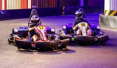 Ảnh: Giới trẻ Hà thành hào hứng đi xả stress tại trường đua F1 mini trong nhà