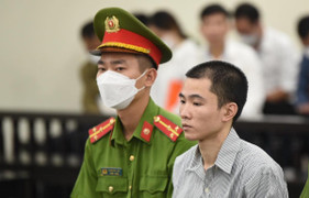 Kẻ găm đinh vào đầu con gái người tình khai muốn giết cháu bé để không phải nuôi