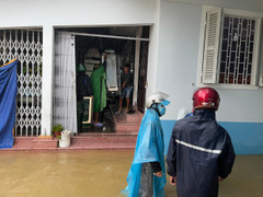 Nhiều vùng ngập nặng, Thừa Thiên - Huế khẩn cấp di dời hơn 37 nghìn dân tránh lũ