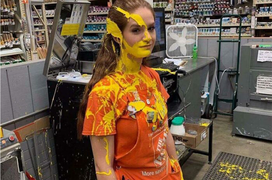 Ngày làm việc đầy nước mắt của những người thuộc hội 'đen đủi nhất tháng'