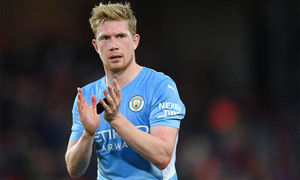 Người hâm mộ bóng đá ngóng chờ kết quả cuộc đua Ballon d’Or - Quả bóng vàng 2022