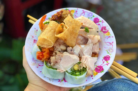 Món ăn cung đình được bán với giá bình dân ngon khó cưỡng ở cố đô Huế